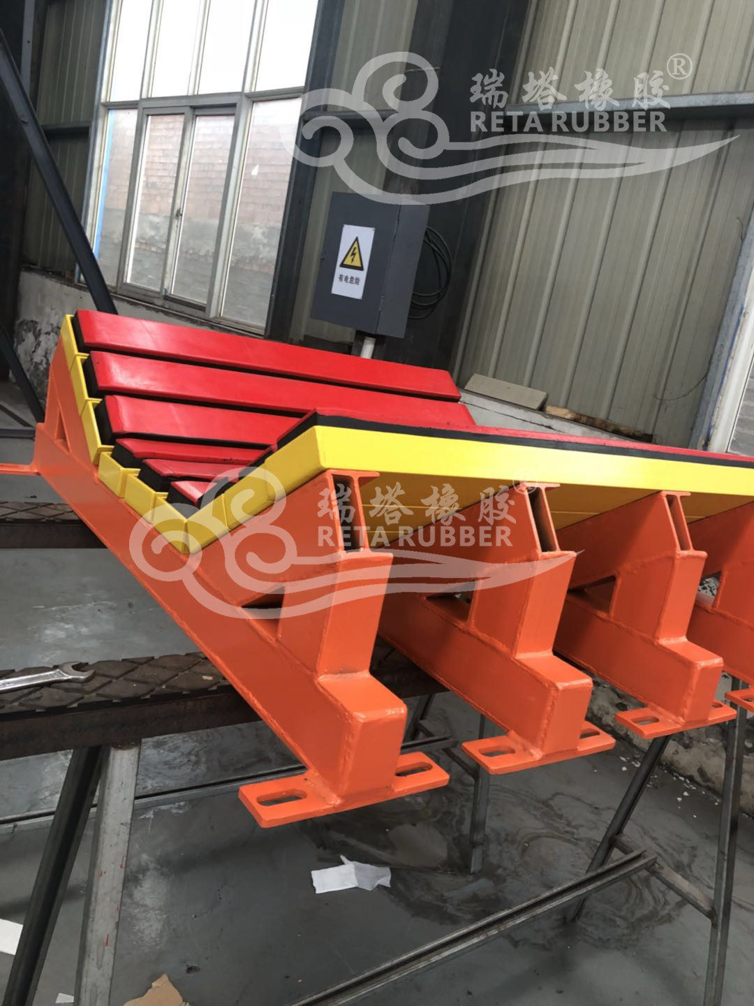 5c7c85b55a051.jpg 5c7c85b55a051.jpg