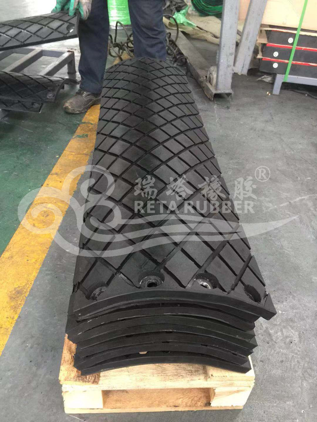 5d5ce9af467cf.jpg 5d5ce9af467cf.jpg