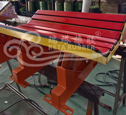 皮帶機(jī)轉(zhuǎn)載點(diǎn)耐磨緩沖床